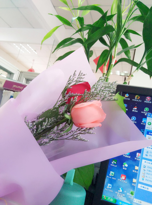 情人節(jié),三升化工,<a href='http://www.e354.com' class='keys' title='點(diǎn)擊查看關(guān)于涂料助劑的相關(guān)信息' target='_blank'>涂料助劑</a>,顏料,色漿,染料,色精,水性樹脂